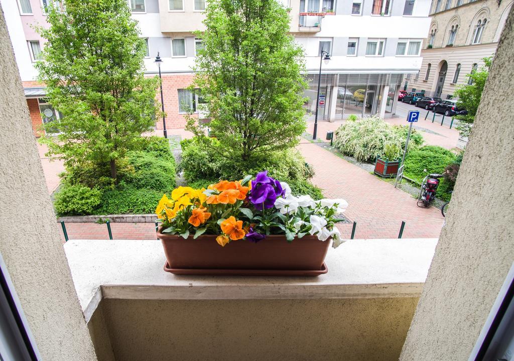 Lovely Corvin Apartment — Fotók 1
